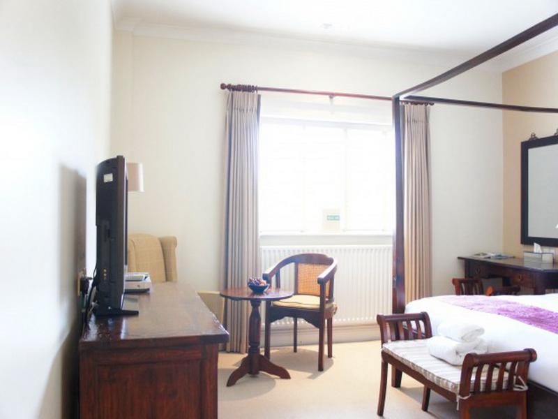 Asperion Hillside Hotel ギルフォード エクステリア 写真