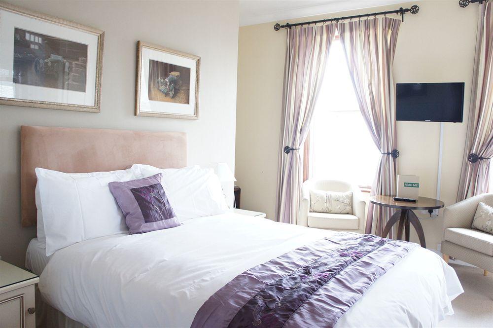 Asperion Hillside Hotel ギルフォード エクステリア 写真