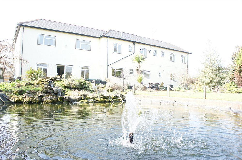 Asperion Hillside Hotel ギルフォード エクステリア 写真